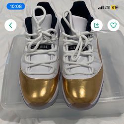 Jordan 11 Low GOLD