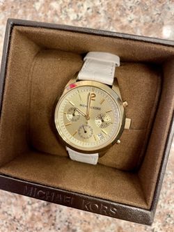 White Leather Michael Kors MK Watch ALMOST Brand New. and In Box. 