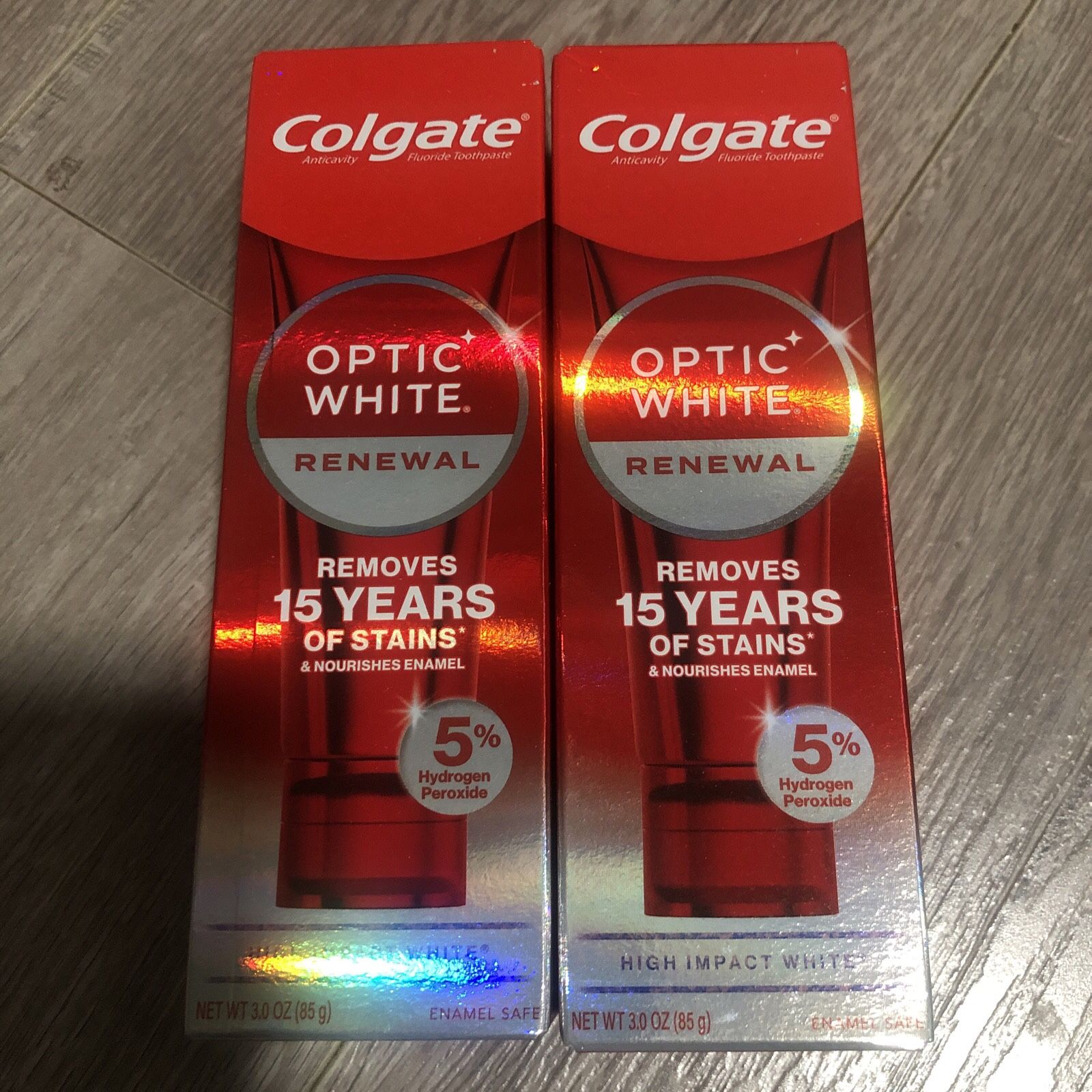 2 Colgate Optic White Toothpaste