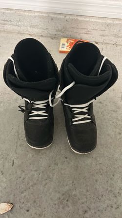 Snow boots size 11