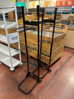  Portable Peg Hook Displays