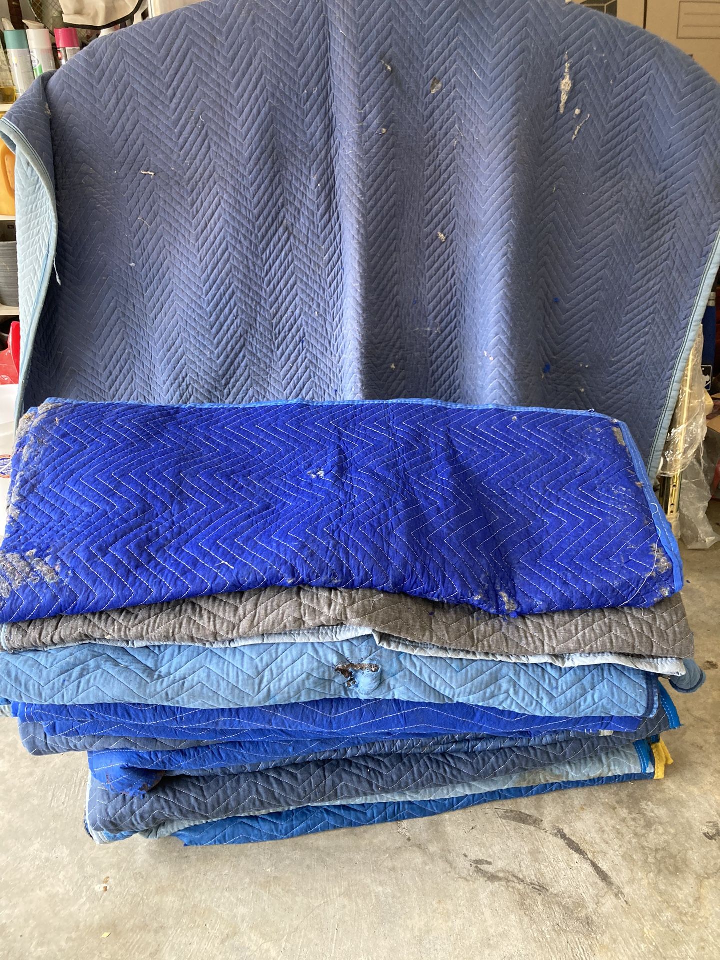 $4.99 Moving /Shipping Blankets 