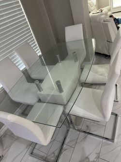 Dinning Table