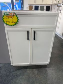 LXSW 24" Slim White Shaker Display Vanity - $93
