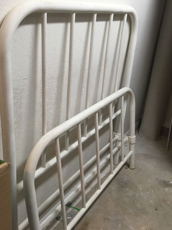 Antique Iron Hospital Bed Frame Used During Ww2 Saay Pick Up Iron Hospital Bed Frame Used During Ww2