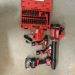 Milwaukee Tool set