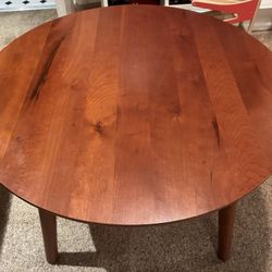28” Round x 17.5” Tall Solid Wood Accent Table 