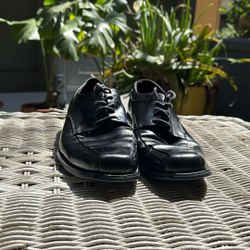 Calvin Klein Size 11 Black dress Shoes