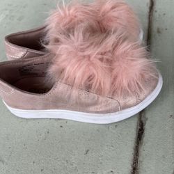 Girls Pink Fluffy Shoes