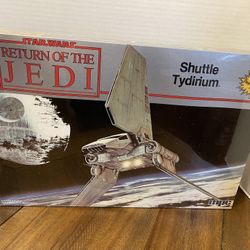 STAR WARS - VINTAGE ORIGINAL MPC SHUTTLE TYDIRIUM MODEL 1983 - NIP !!