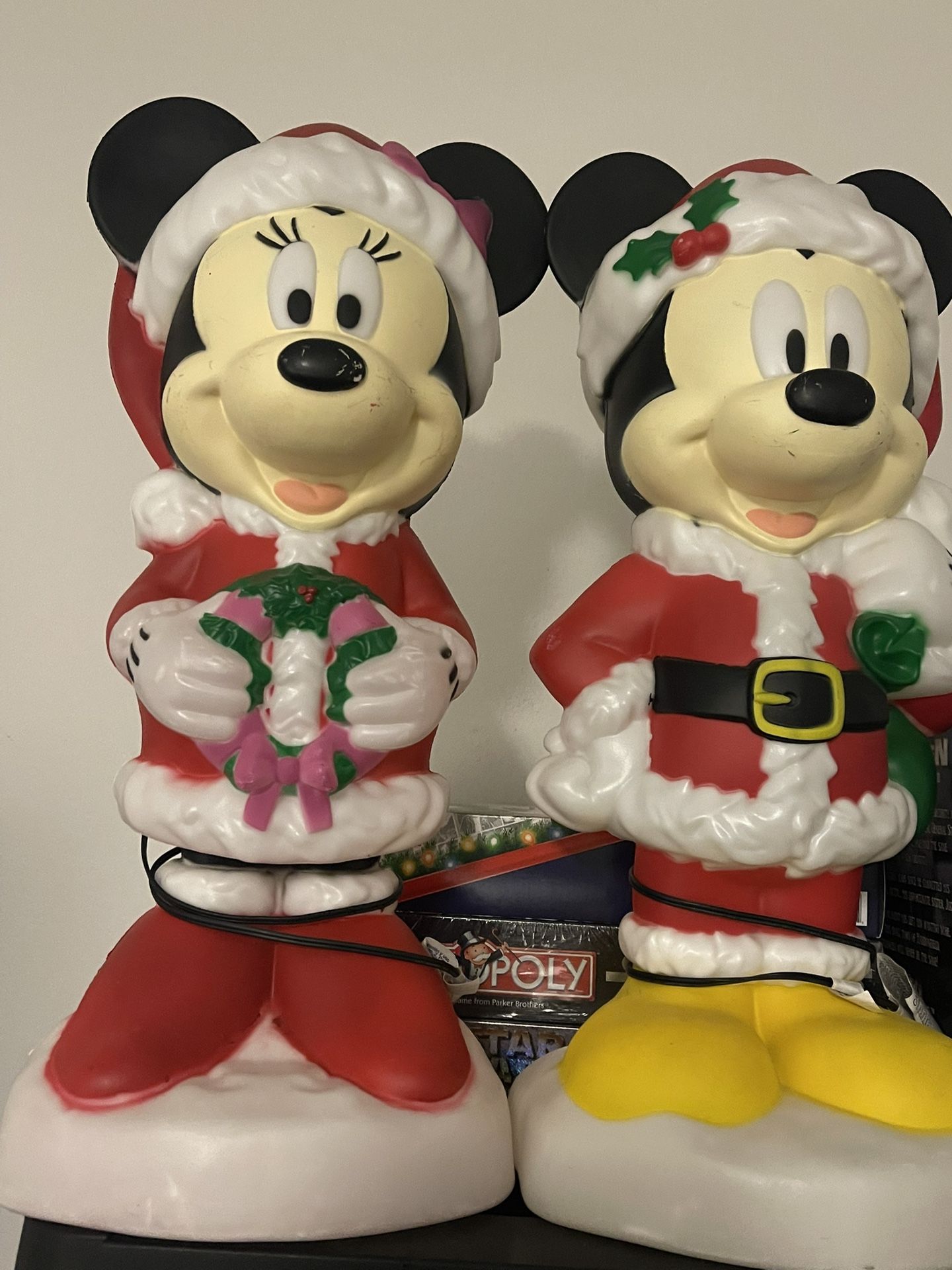 DISNEY GEMMY CHRISTMAS MICKEY & MINNIE LIGHTED BLOW MOLD YARD DECOR SET 24"