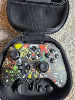 Horror themed Xbox Elite Series 2