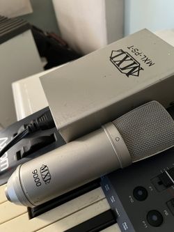 MXl 9000 Tube Microphone