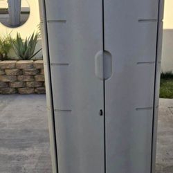 Rubbermaid Shed