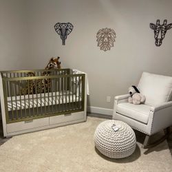 CLIO Shagreen Storage Panel Crib in Brass Finish RH with mattress