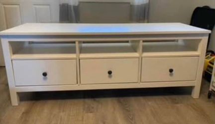 Hemnes White Stain Tv Stand