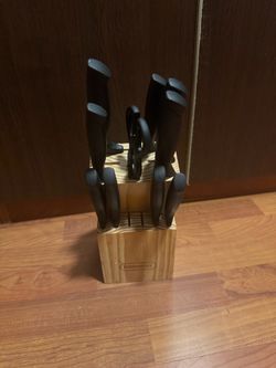 Faberware knifes set-$10- West Kendall
