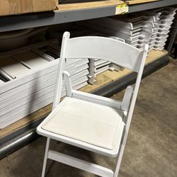 32 Folding Chairs 