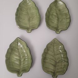 Set of 4 Laurie Gates Tribeca Green Leaf Shape Snack Plates 6 5/8"