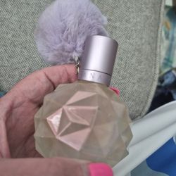 Ariana Grande- New Full - No Box