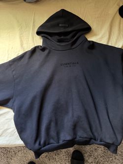 Black essential sweater