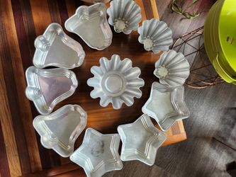 Antique Jello/Cake Molds 12 Total