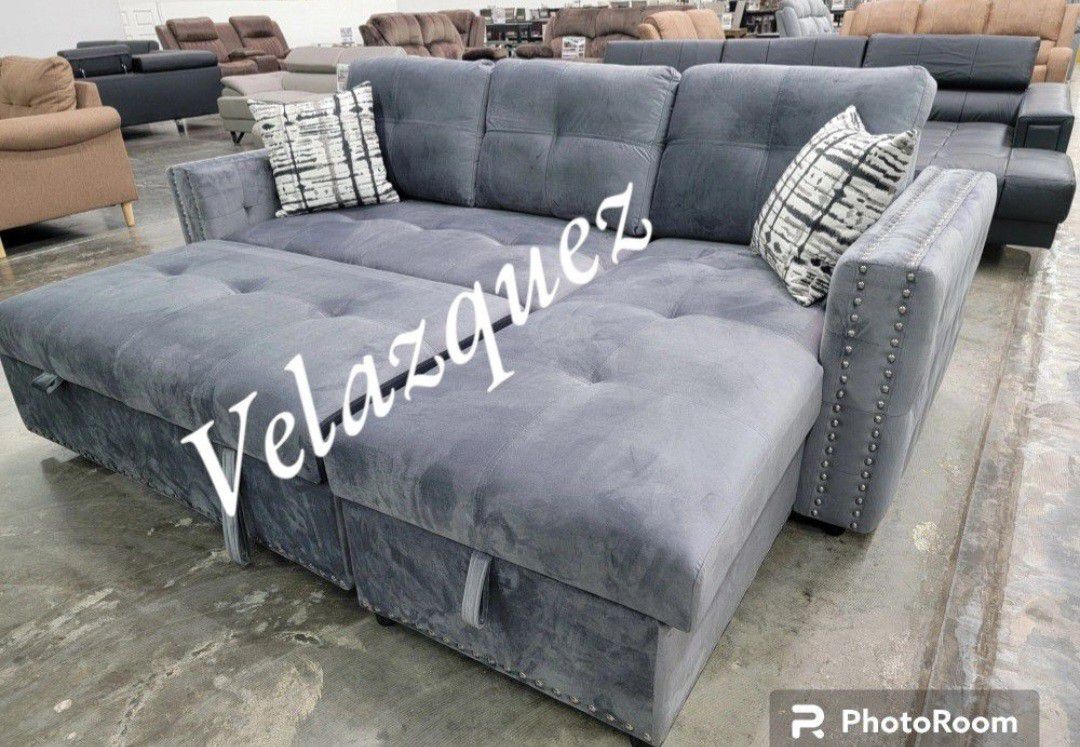 ✅️✅️2 pc grey velvet sectional sofa set pull out sleep area with reversible pop up storage chaise nail head trim tufted accents✅️