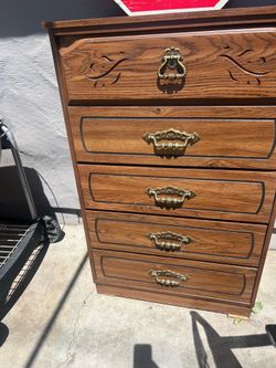 Dresser