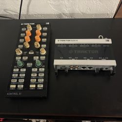 NATIVE INSTRUMENTS AUDIO 10 AND TRAKTOR KONTROL X1
