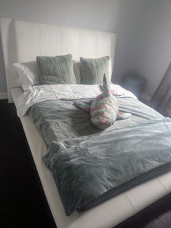 White Refurbished Queen Bedframe