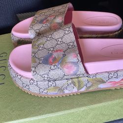 Gucci GG Angelina Platform Slide Sandal