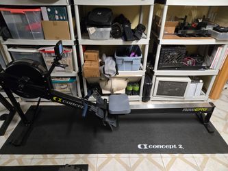 Concept2 Rowerg PM5 with Low Meters