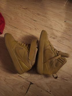 Nike Court Borough MID 2 Wheat/Wheat CD7783-701 GS Youth Boys Size 4.5
