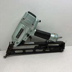 Hitachi Finish Nailer 21957070