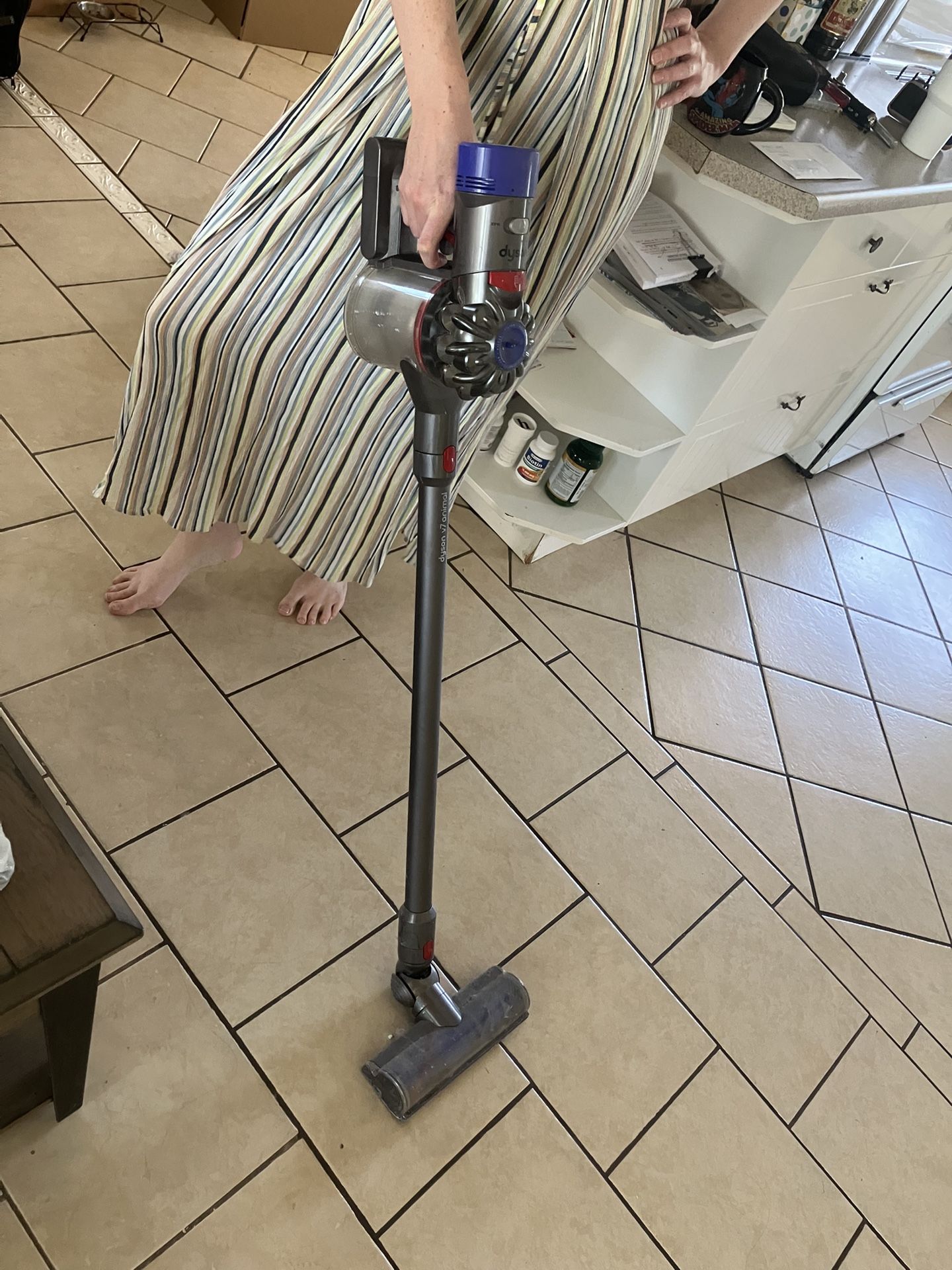 Dyson v7 Animal Handheld Vacuum