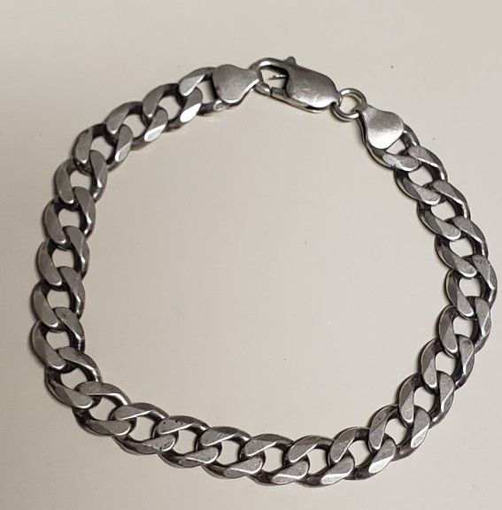 8" 925 sterling braceletÂ
8mm