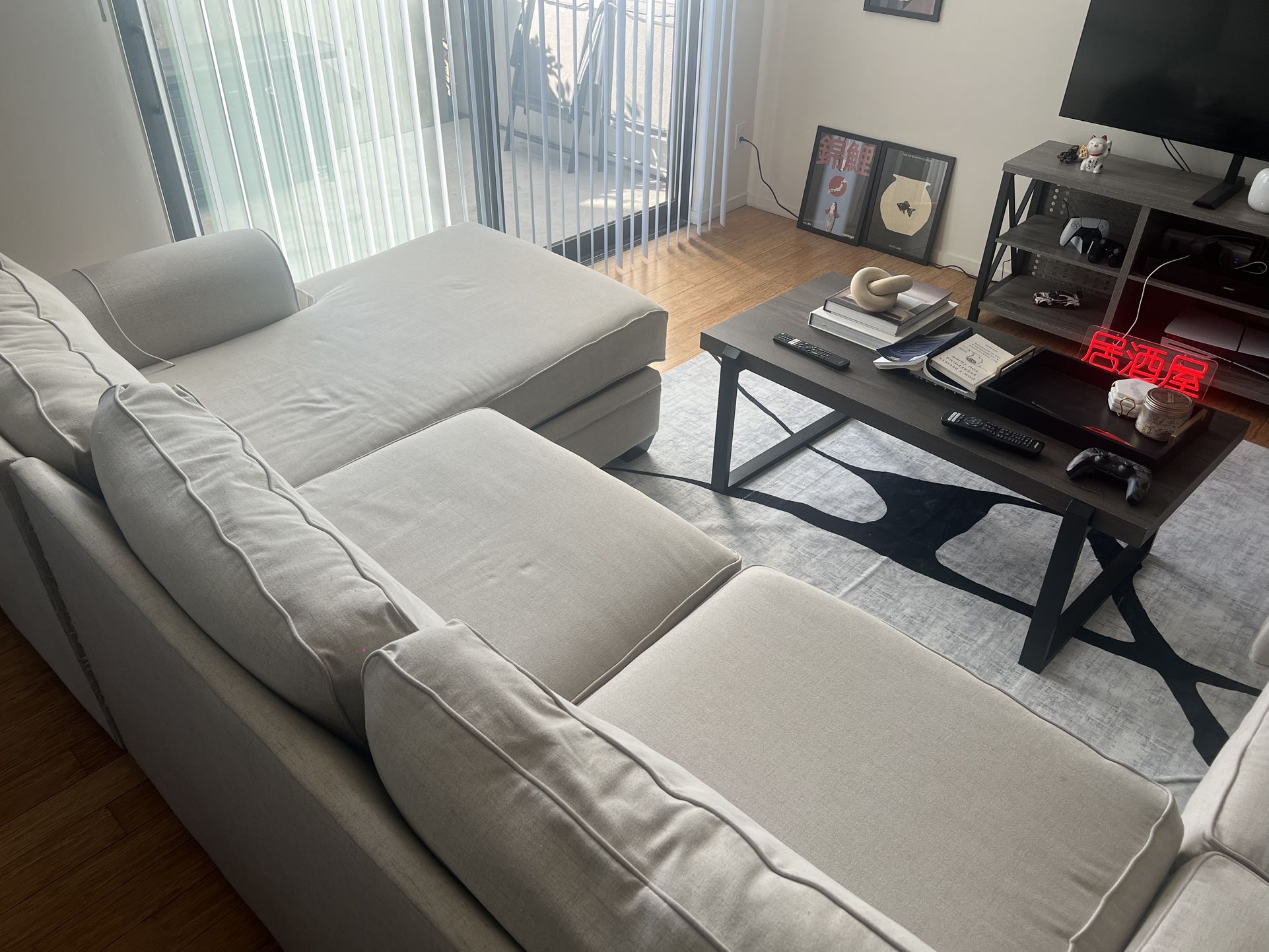 U shaped Sectional Couch