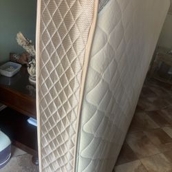 Free Mattress  Queen Size Conn Fine Now Pick Up  Free 