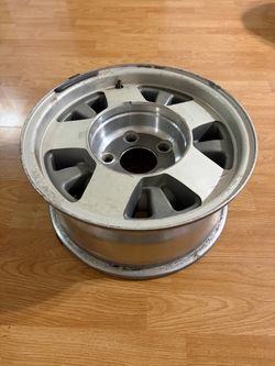 Chevrolet 15 inch wheel
