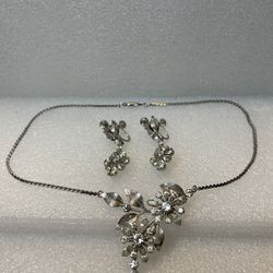 Vintage Krementz Flower Rhinestone Necklace & Dangle Earrings Matching Set