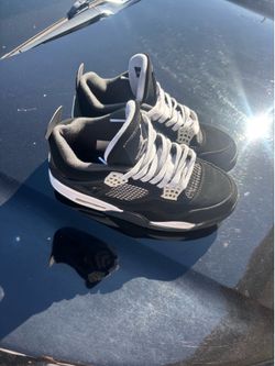 Jordan 4 White Thunder Size 7| Good Condition | 100% Authentic