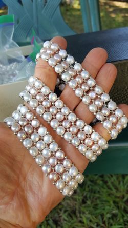 BRAND NEW GENUINE PEARL BRACELETS