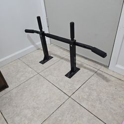 Pull Up Bar