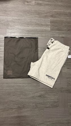 Essentials Short Light Oat Small