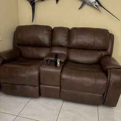 Couch & Recliner 