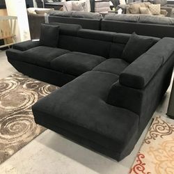 Foreman Blay Sectional with Pull-out Sleeper by Furniture of America 