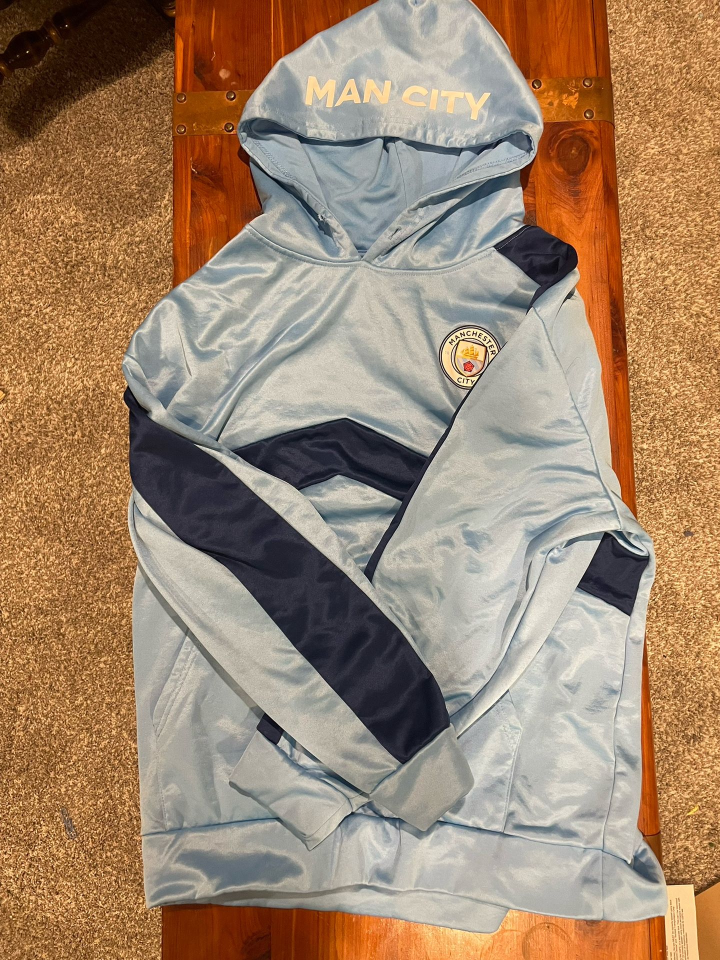 Manchester City Hoodie – Sky Blue (Size Large)