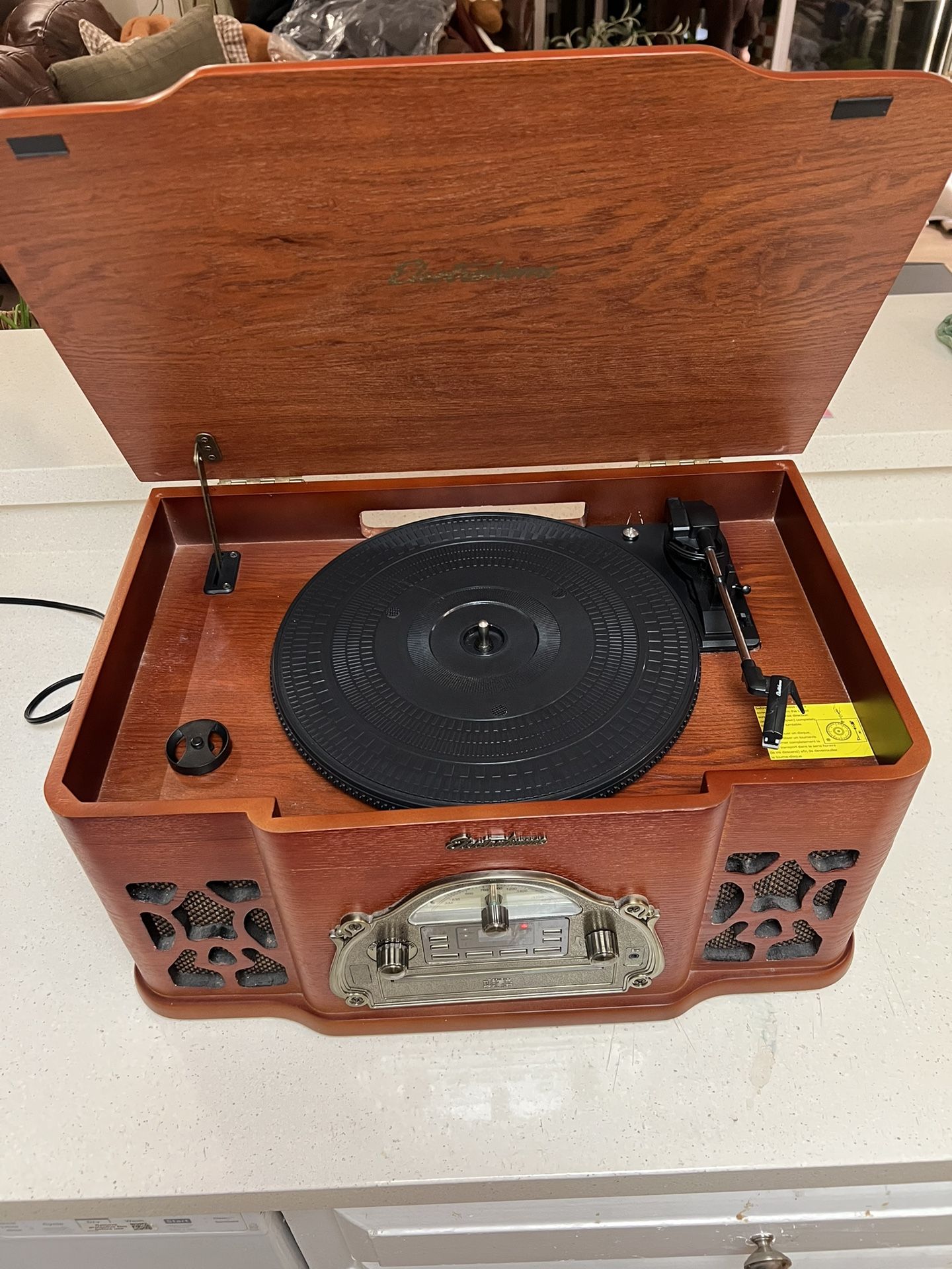 Electrohome Record Player Radio AM/FM CD Player