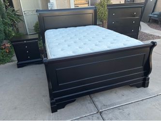 New classic Home furniture  Queen bedroom set