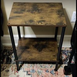  2-Tier End Table Small Side Table Nightstand Rustic Brown  New sealed packaging  Pick up Aldine and broadway Chicago  2 days shipping for 5$    Check